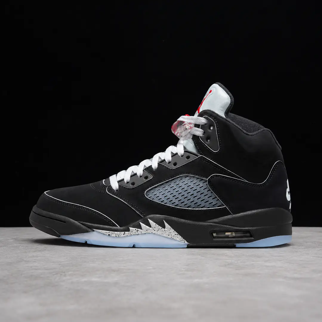 Jordan 5 Black Metallic 1