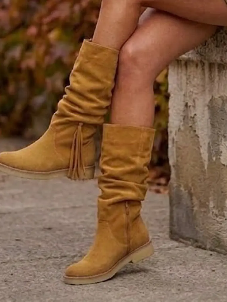 EMILIA CAMEL  3