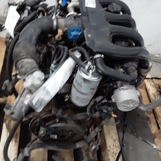 Motor Diesel de Peugeot Partner 1.9 D PLC PRESENCE 5P, año 2007. 6
