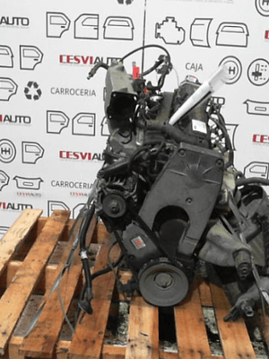 Motor Nafta de Chevrolet Corsa 1.6 3 P GL CITY, año 2004. 