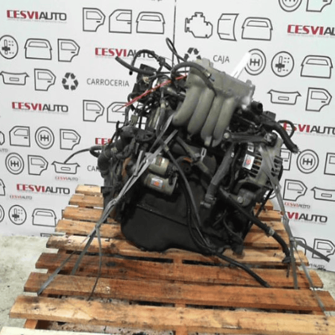 Motor Nafta de Chevrolet Corsa 1.6 3 P GL CITY, año 2004.  2