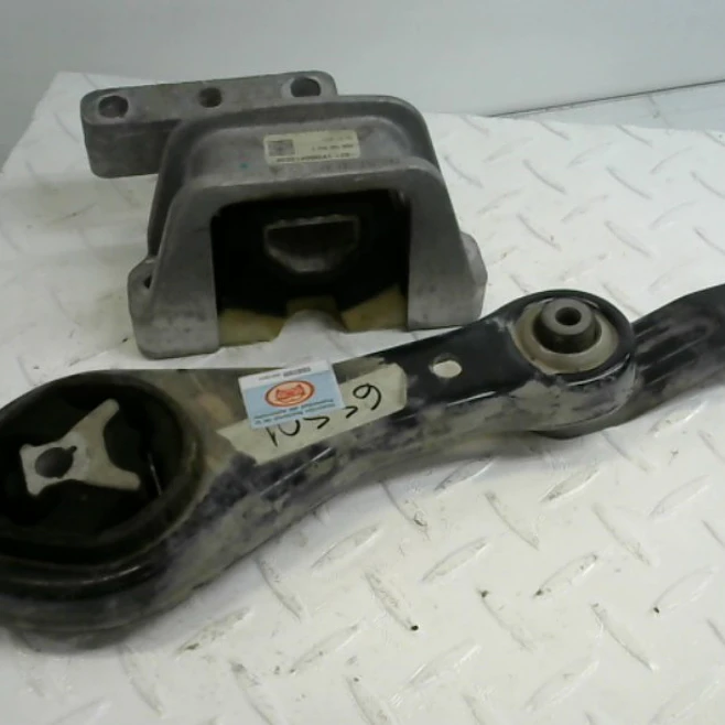 Soportes De Motor Y Caja Volkswagen Nivus 200 TSI Comfortline AT 5P 2021 1