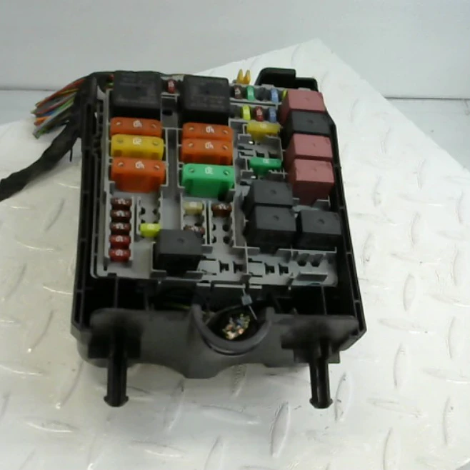 Fusibleras Fiat Mobi Like L/21 5P 2021 1