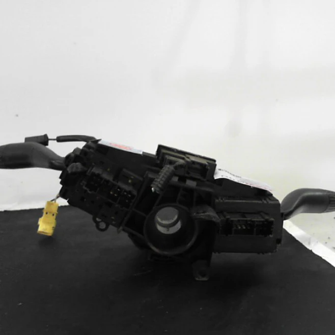 Comando De Luces Y Limpia Parabrisas Honda Fit 1.4 LXL 5 PTAS 2007 2