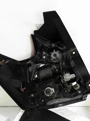 Faro Trasero Derecho Nissan Kicks 1.6 Sense MT L/22 5P 2025