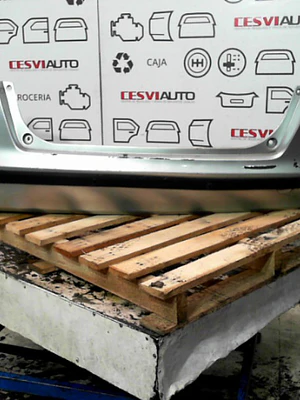 Paragolpes Trasero Honda Fit 1.4 LXL 5 PTAS AUT L/09//L/13 2009