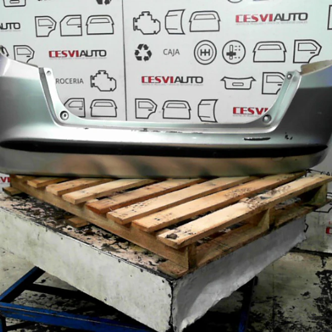 Paragolpes Trasero Honda Fit 1.4 LXL 5 PTAS AUT L/09//L/13 2009 1