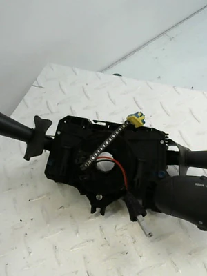 Comando De Luces Y Limpia Parabrisas Renault Duster 2.0 4X2 Privilege 2011