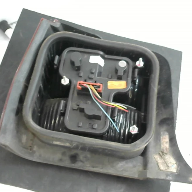 Faro Trasero Derecho Fiat Uno Fire 1.3 5 PTAS L/09 2010 2