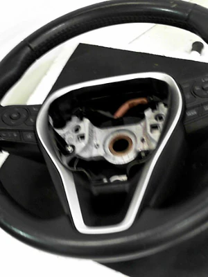 Volante De Direccion Toyota Corolla 1.8 SE-G L/20 CVT Hybrid 4P 2020
