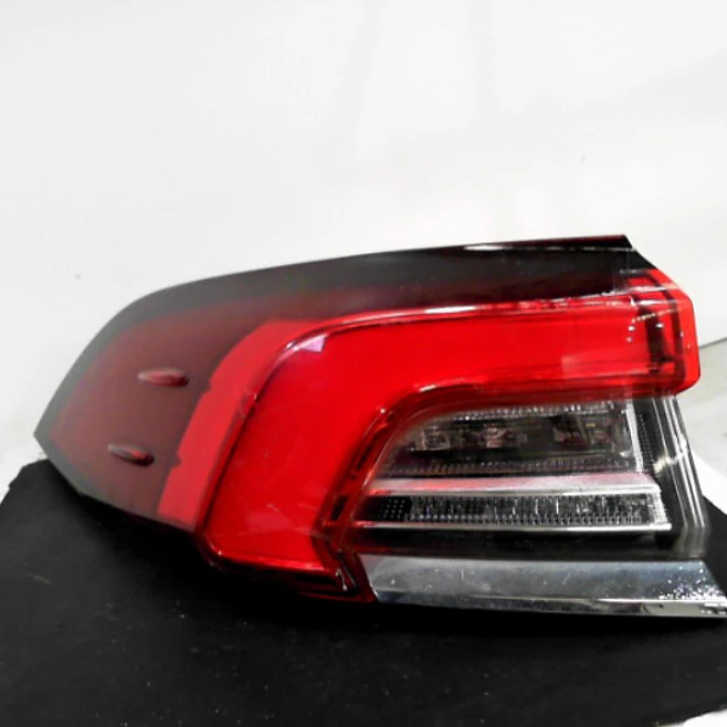 Faro Trasero Izquierdo Toyota Corolla 1.8 SE-G L/20 CVT Hybrid 4P 2020 1