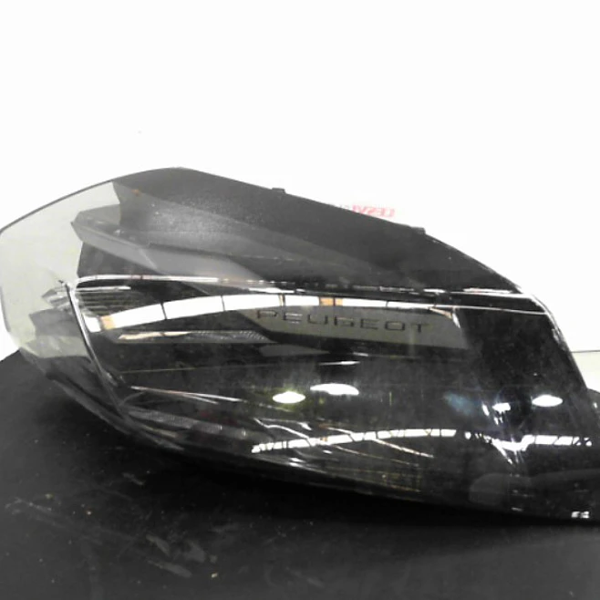 Faro Trasero Derecho Peugeot 2008 1.6 Allure L/19 5P 2023 3