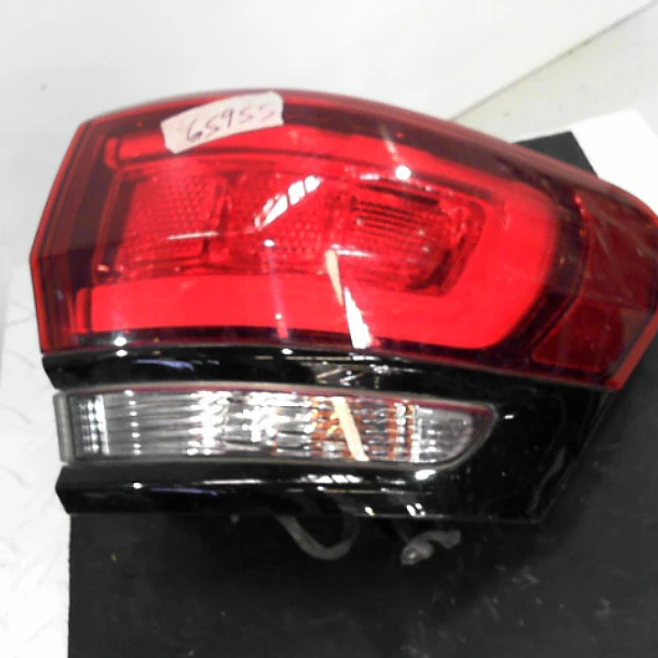 Faro Trasero Derecho Chrysler Jeep Grand Cherokee SRT8 L/14 5P 2019 1