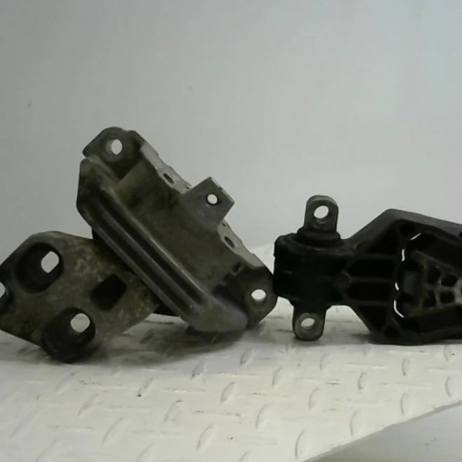 Soportes De Motor Y Caja Mercedes Benz A 200 Blueefficiency Style L/13 5P 2013 1