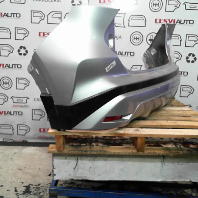 Paragolpes Trasero Nissan Kicks 1.6 Sense MT L/22 5P 2025 2