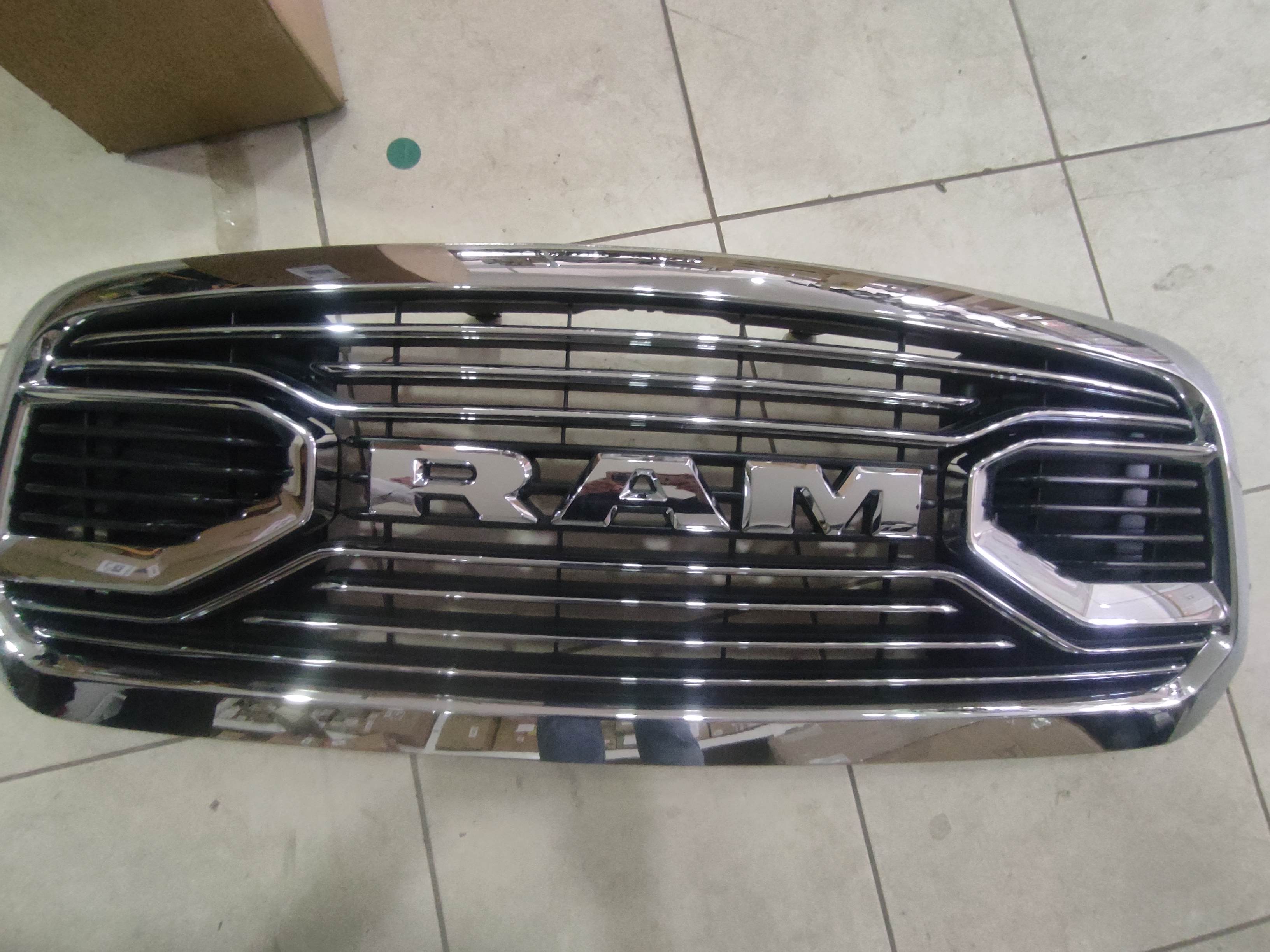MÁSCARA RAM 1500 1