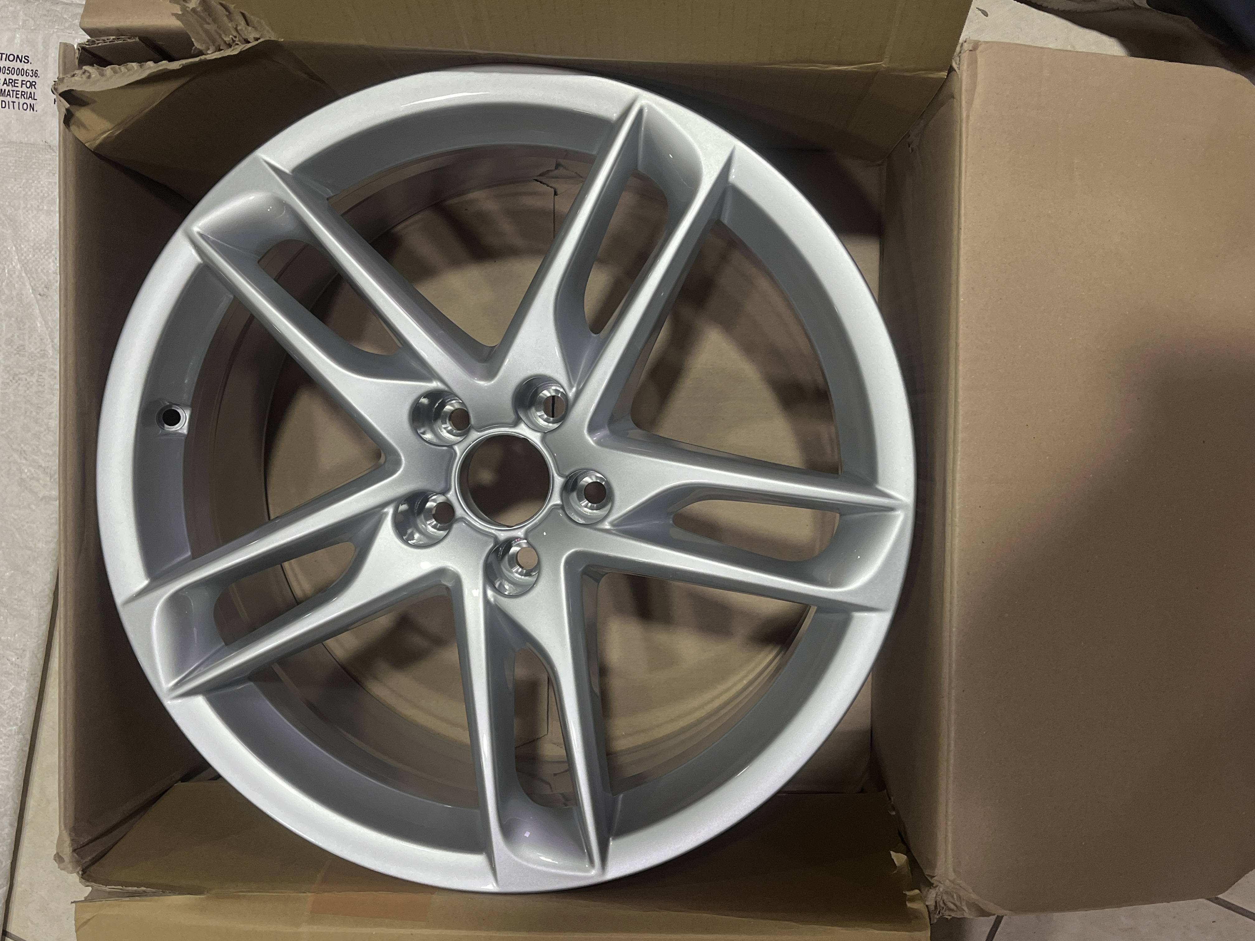 LLANTA AUDI Q5 1
