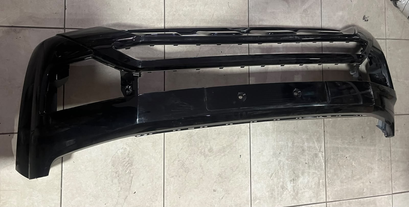 PARACHOQUE VOLKSWAGEN AMAROK 1