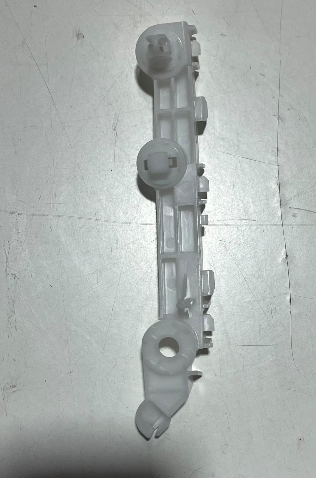 SOPORTE MITSUBISHI OUTLANDER 1
