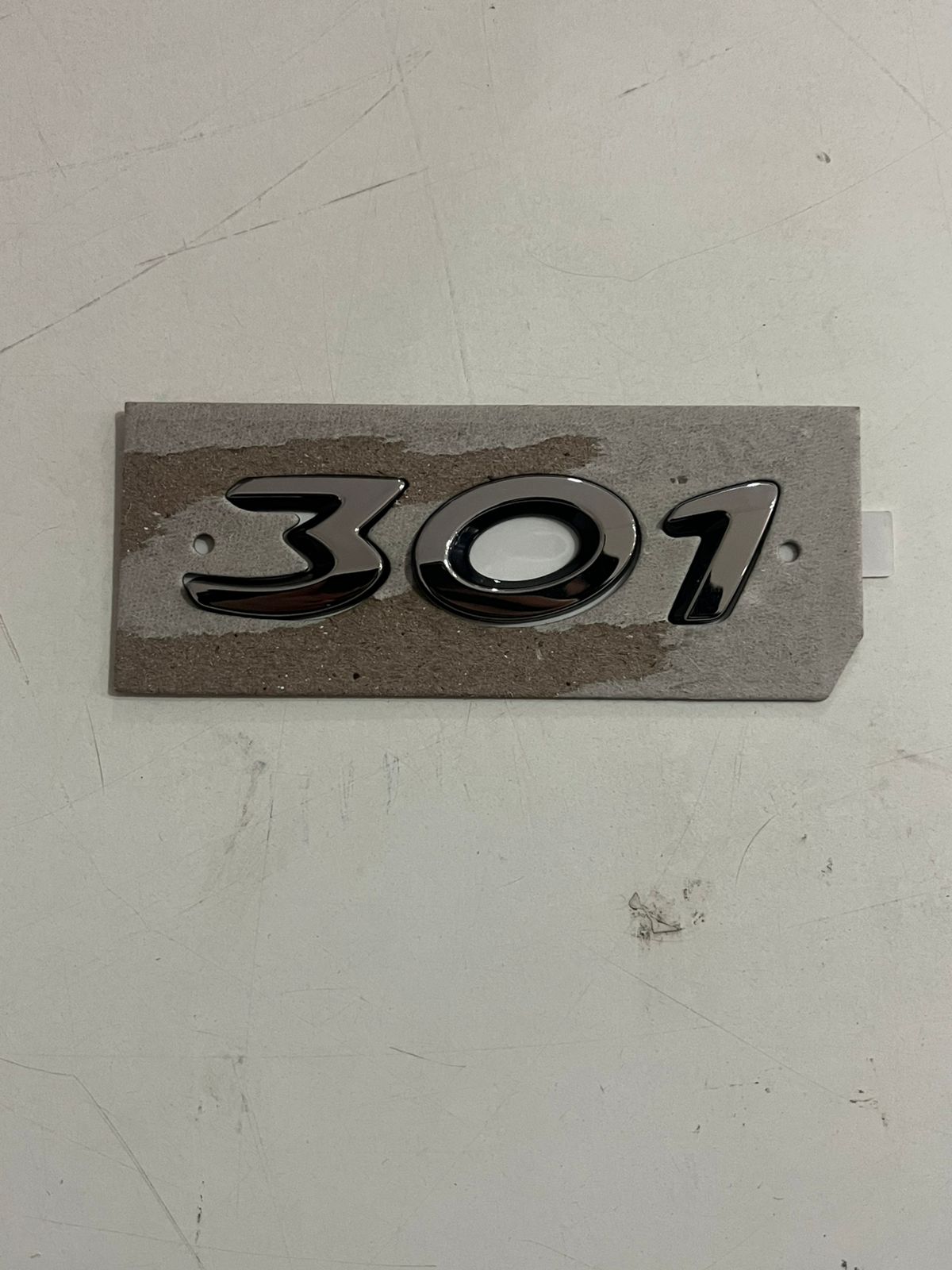 LOGO PEUGEOT 301 1