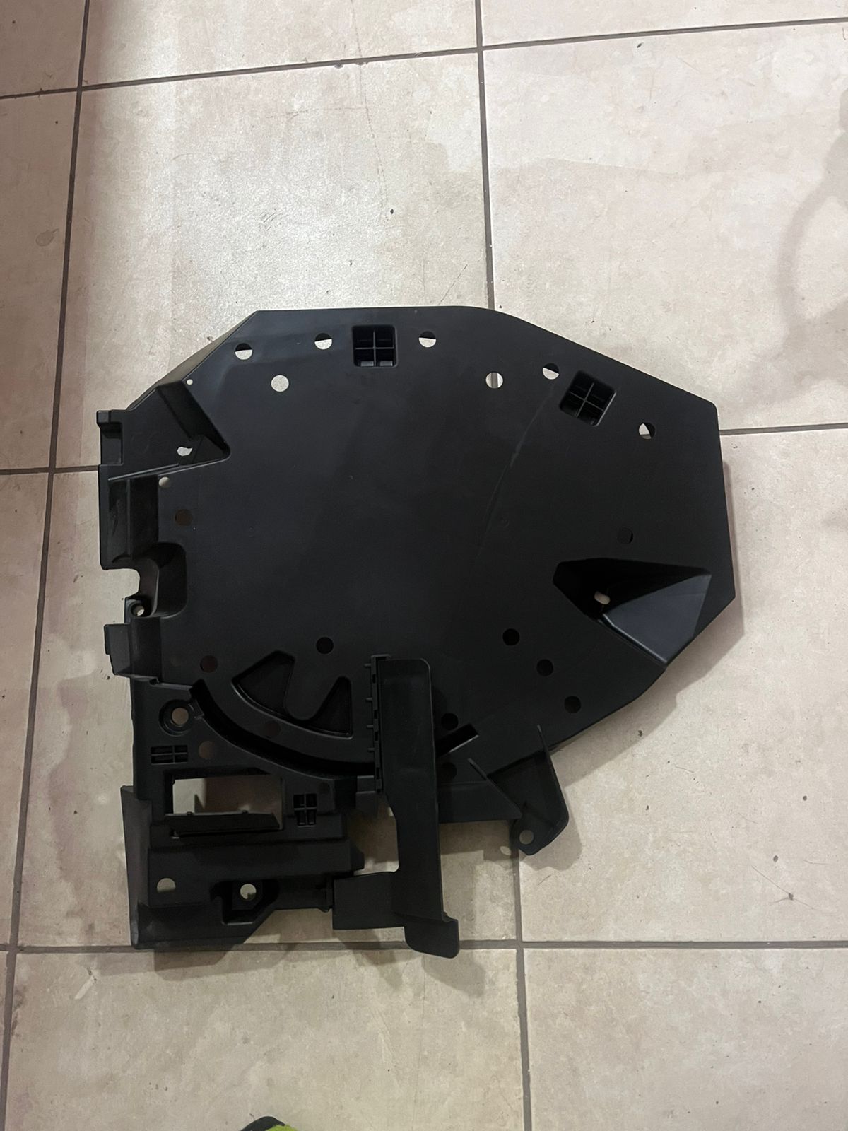 PROTECTOR SUBARU FORESTER 1