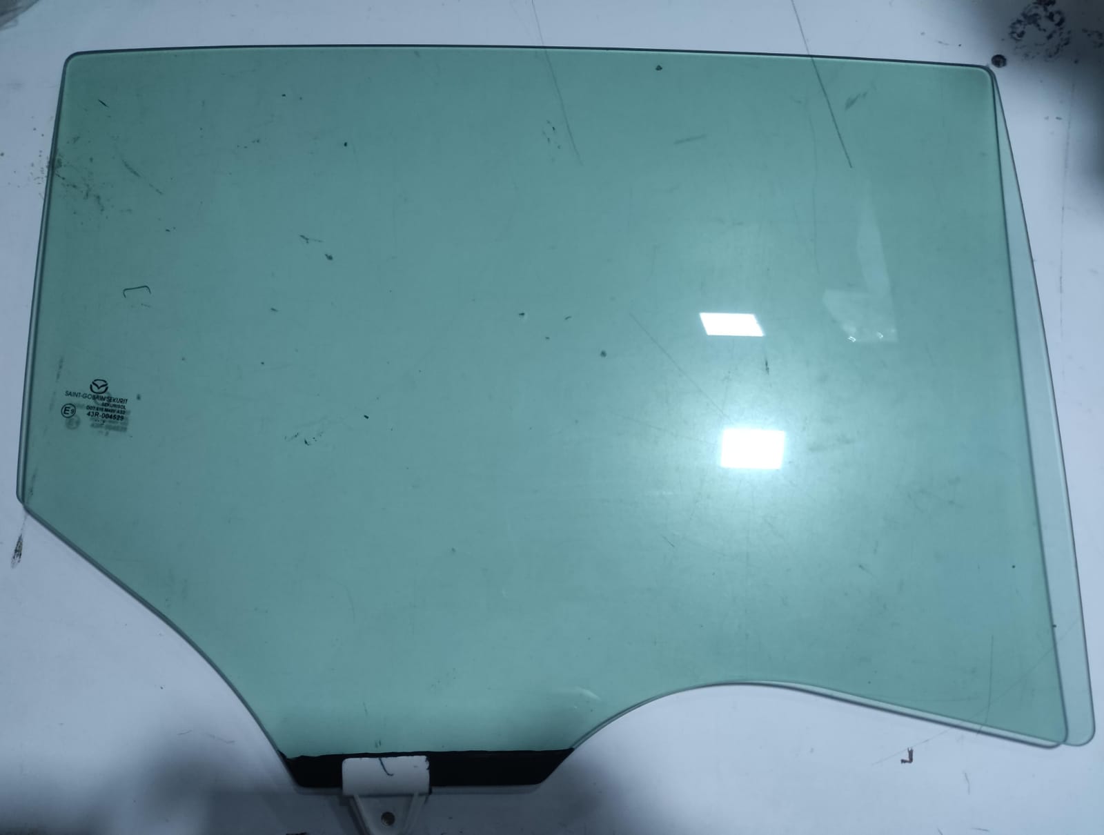 VIDRIO PARABRISAS MAZDA 3 1