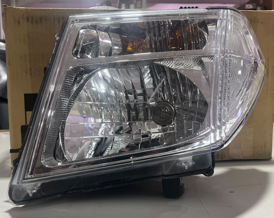 OPTICO NISSAN NAVARA/ FRONTIER (D40) 1
