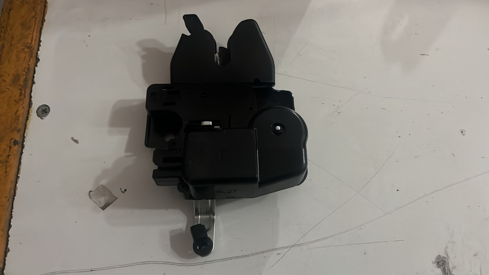 TAPA NISSAN VERSA 1