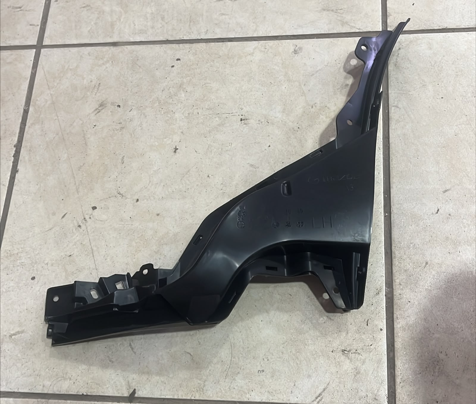 DEFLECTOR MAZDA CX-30 1