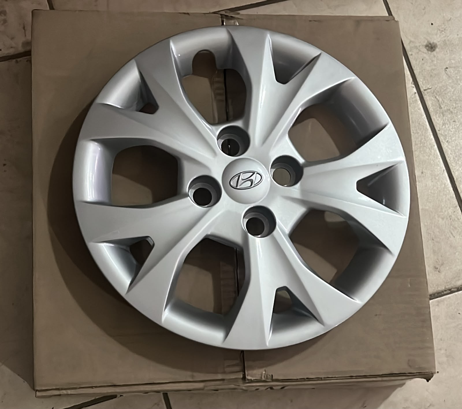 TAPA HYUNDAI GRAND I10 1