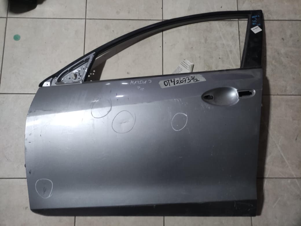 PUERTA MAZDA 3 1