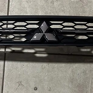 MÁSCARA MITSUBISHI ASX