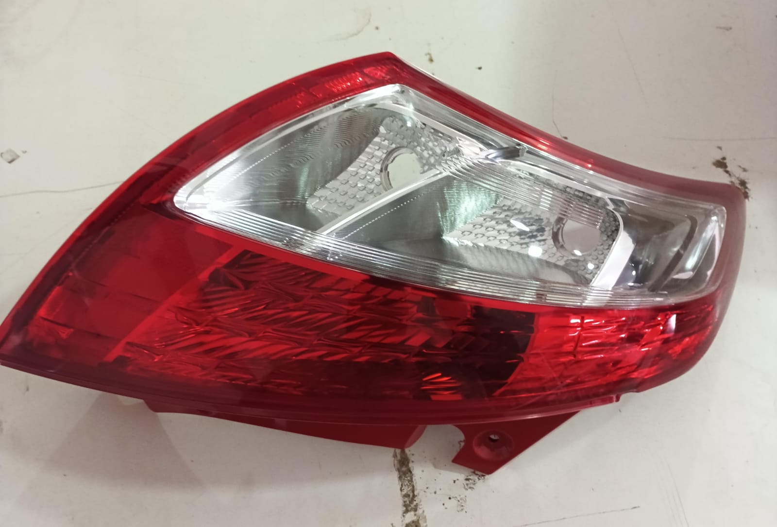 FOCO SUZUKI SWIFT 1