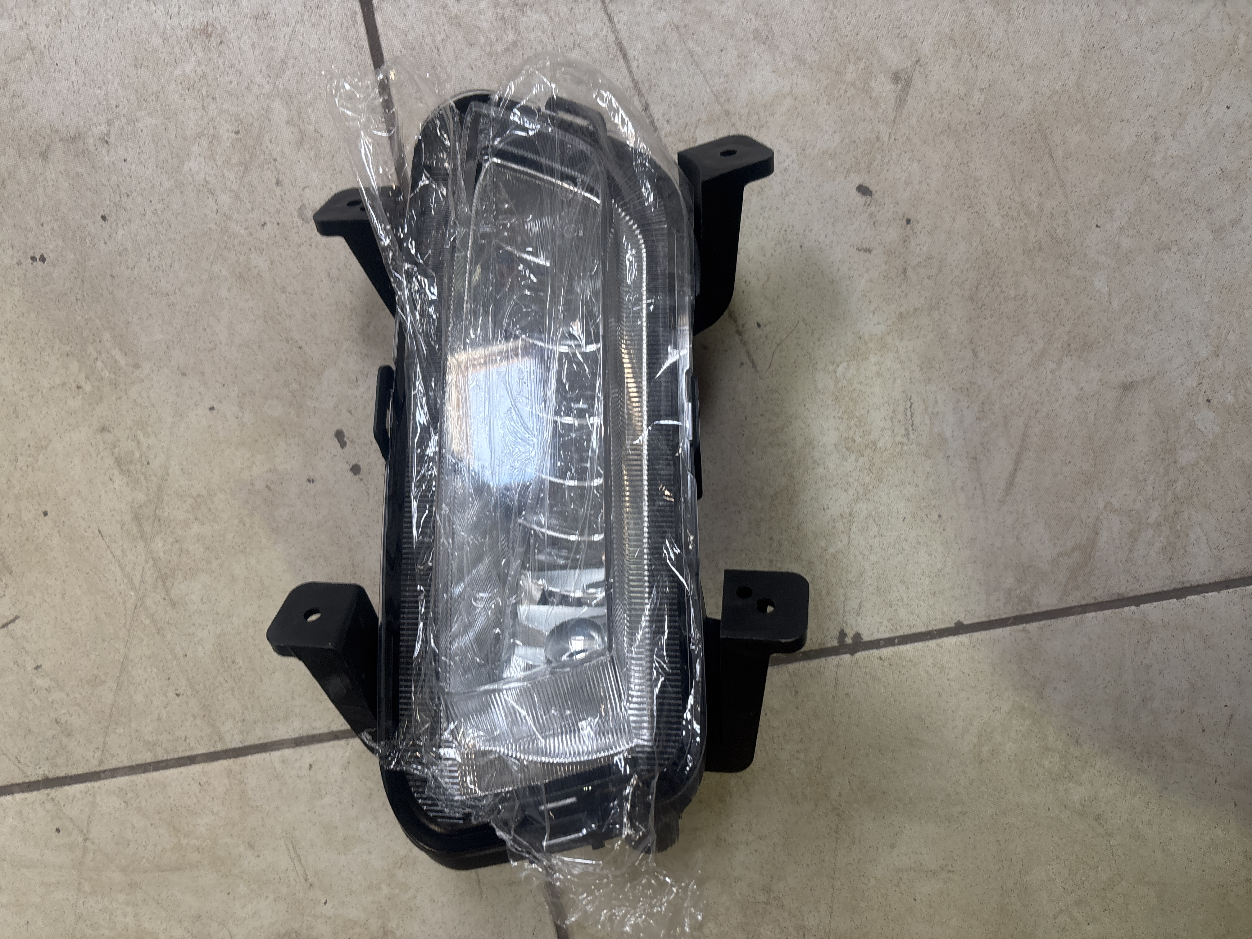 NEBLINERO JAC T8 1