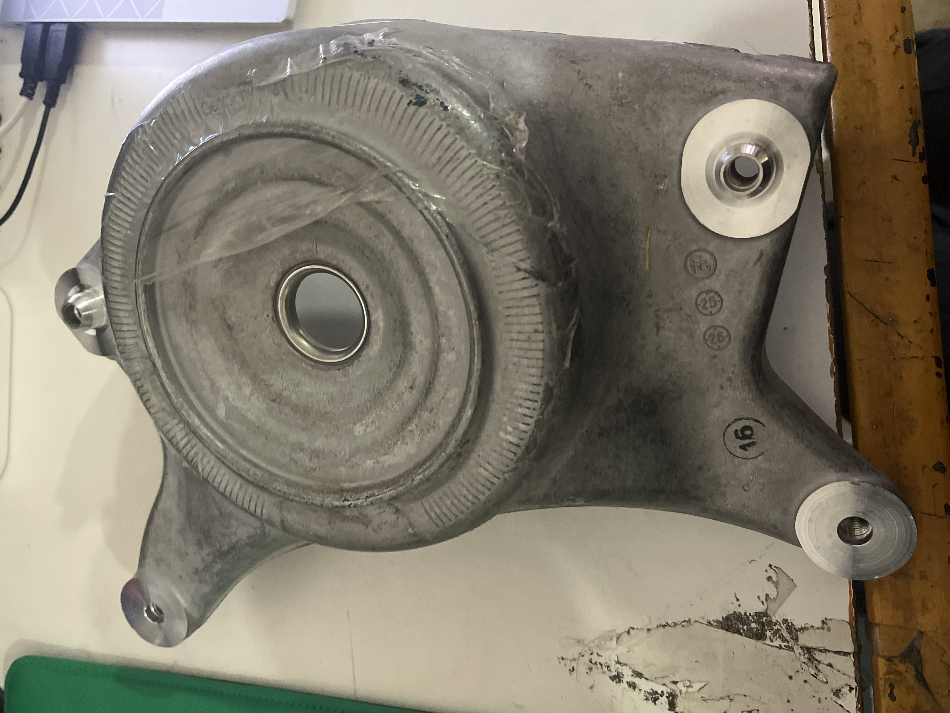 BASE AUDI Q5 1