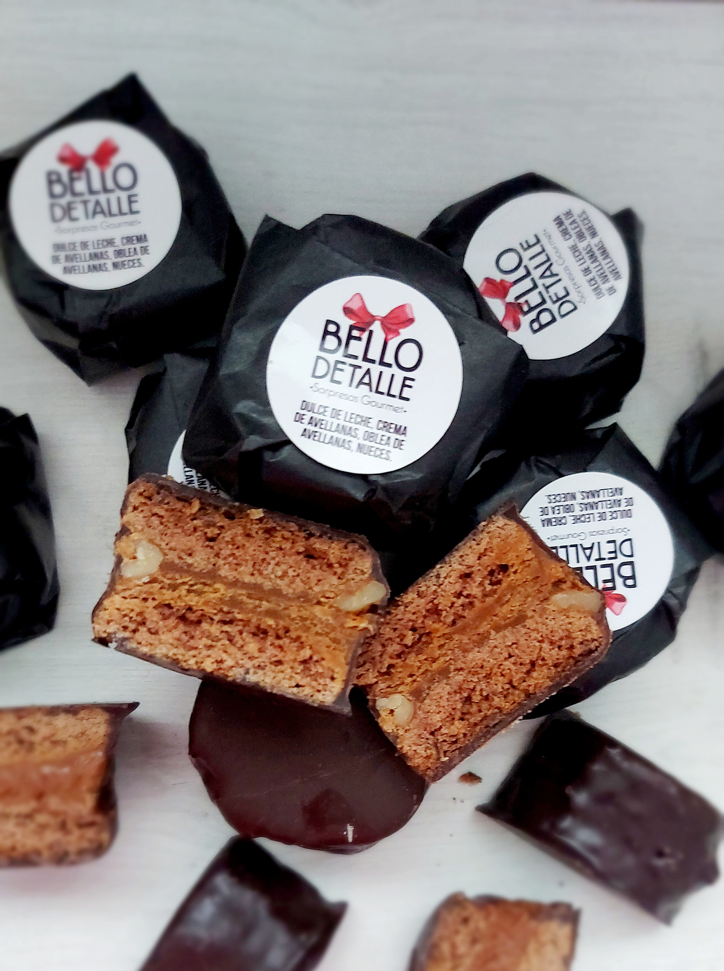 Alfajor Avellana, oblea y nuez (Bello Detalle) 1