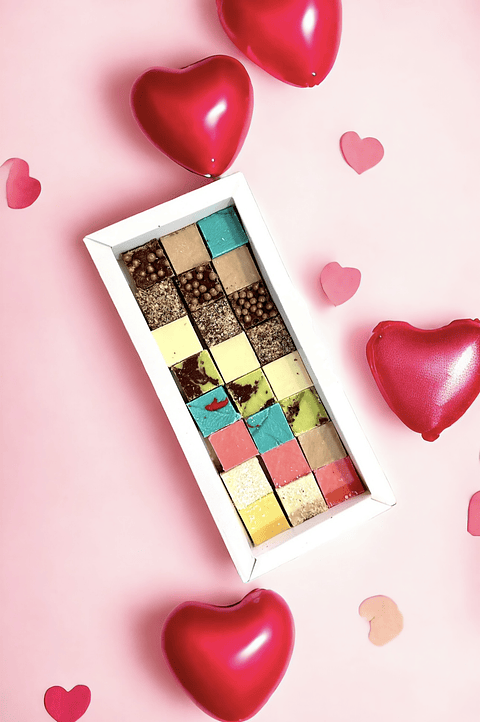 Caja Personalizada día del Nutricionista con 24 Chocolates