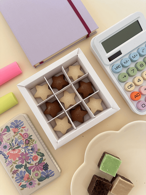 Caja 9 bombones estrella DÍA DEL PROFESOR