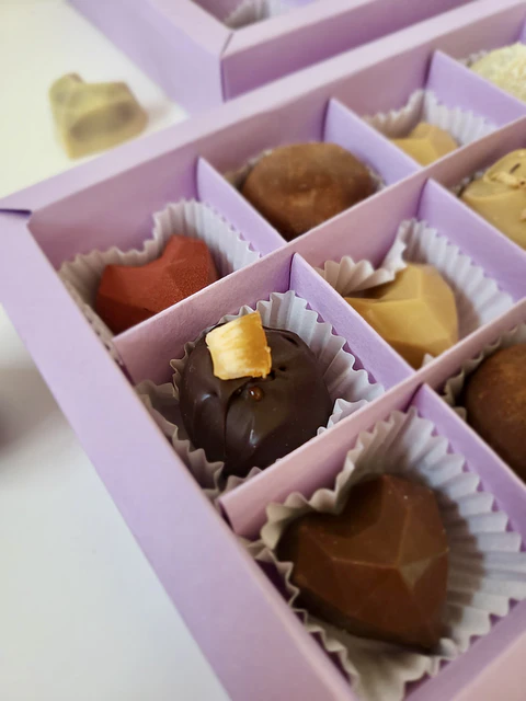 Los escogidos de la chocolatera -  Mix 12 bombones y trufas - PREVENTA EXCLUSIVA DIA DE LA MADRE