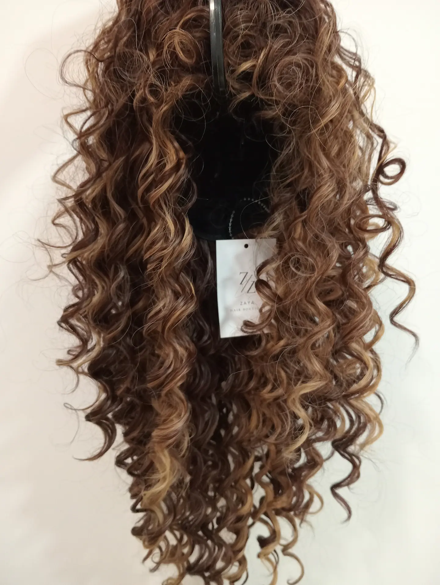 Peruca Wavy Morena Iluminada 63cm (250g) 1