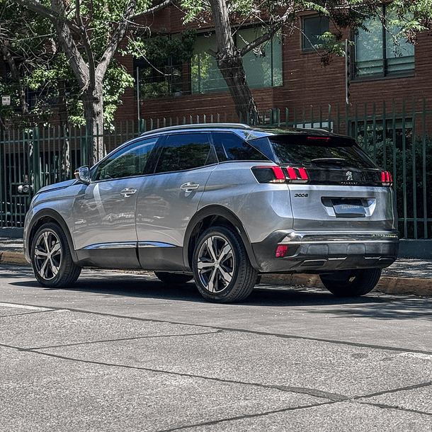 Peugeot 3008 1.5 BlueHDI 130 Active 2019 4