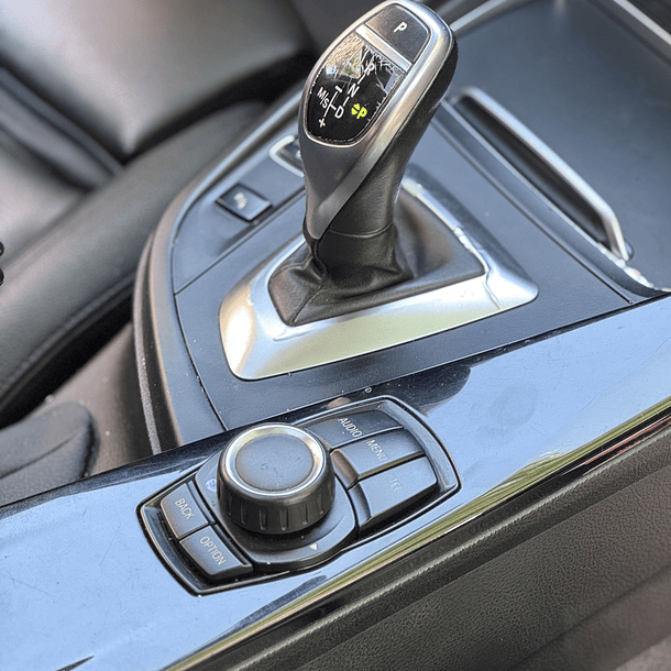 BMW 320I SPORT 2.0 AUT 2017 10