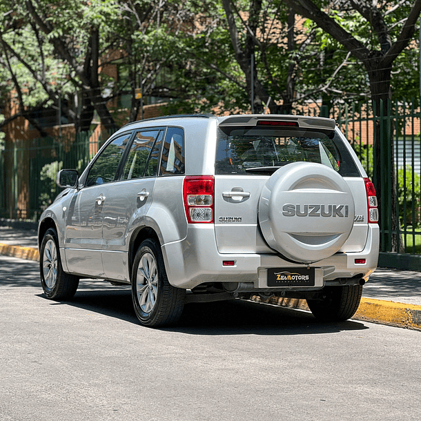 Suzuki Grand nomade 2.4 GLX Sport 4x4 2014 4