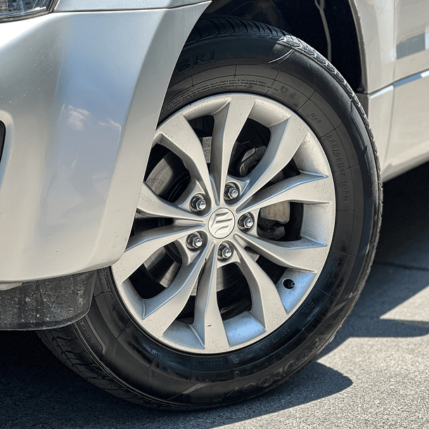 Suzuki Grand nomade 2.4 GLX Sport 4x4 2014 6