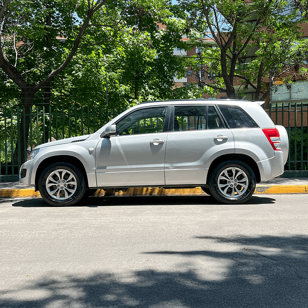 Suzuki Grand nomade 2.4 GLX Sport 4x4 2014 2