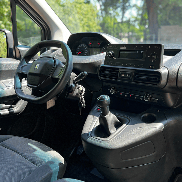 Peugeot Partner HDI 92 L1 1.6 2021 11