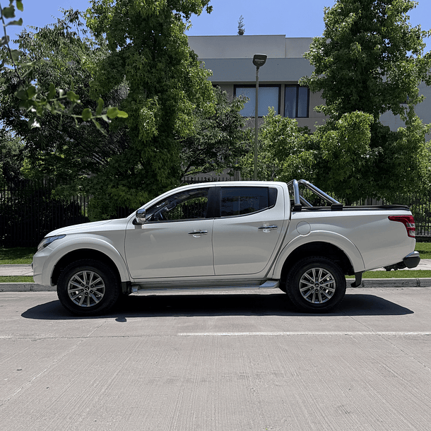 Mitsubishi L200 Dakar CRS 4x4 2.4 2019 4