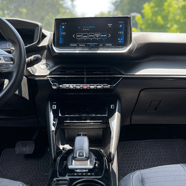 Peugeot  2008 1.2 Puretech 130 Allure Pack 2022 9