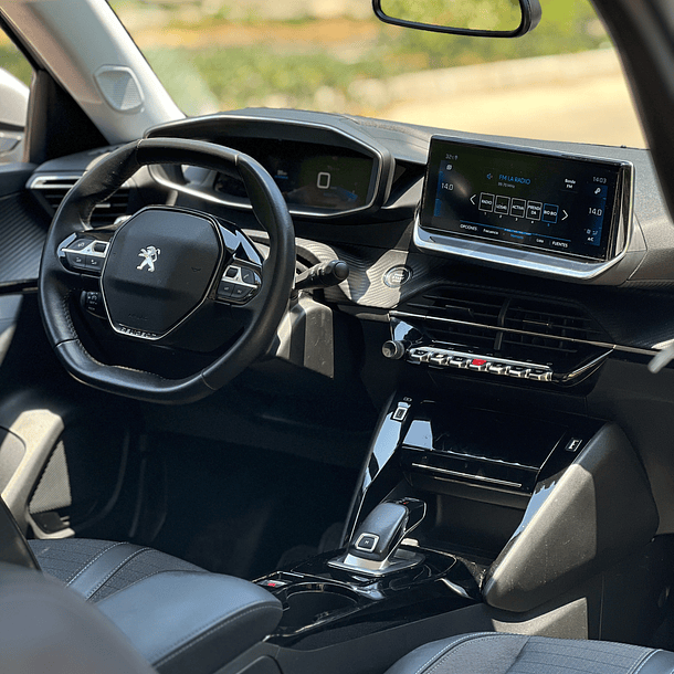 Peugeot  2008 1.2 Puretech 130 Allure Pack 2022 10