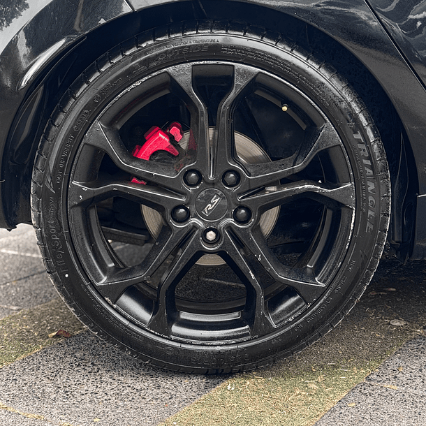 Renault Clio IV HB RS 1.6 AUT 2015 5